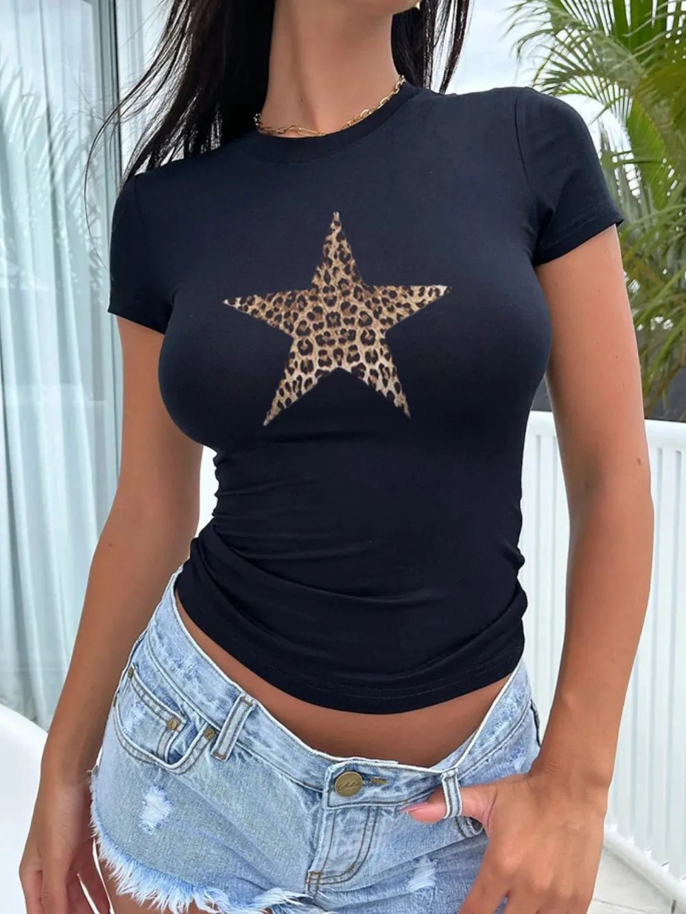 Devine Star Round Neck Short Sleeve T-Shirt - Bratty Luxe